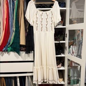 Puro Sharmy Cream Maxi Dress with Floral Embroidery